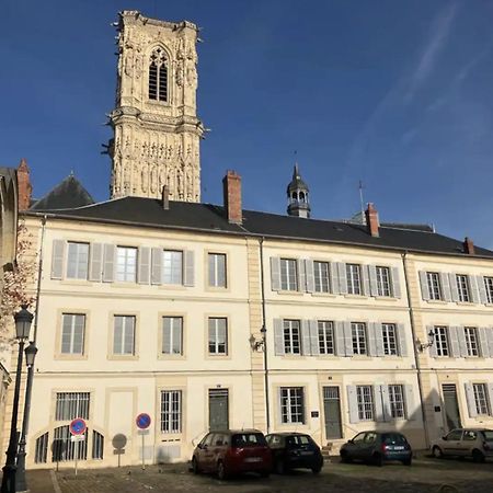 La Chapelle, Les Suites Du Palais, L'Unique 5 Etoiles De Nevers, Suite D'Exception, By Primo C0Nciergerie Екстериор снимка