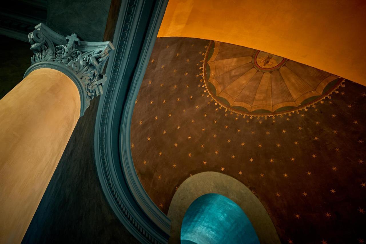 La Chapelle, Les Suites Du Palais, L'Unique 5 Etoiles De Nevers, Suite D'Exception, By Primo C0Nciergerie Екстериор снимка