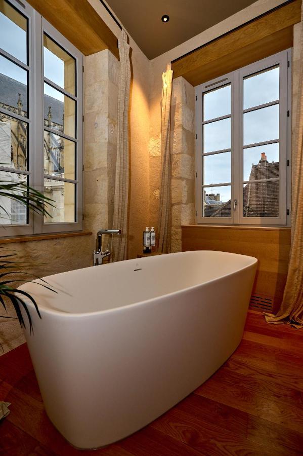 La Chapelle, Les Suites Du Palais, L'Unique 5 Etoiles De Nevers, Suite D'Exception, By Primo C0Nciergerie Екстериор снимка